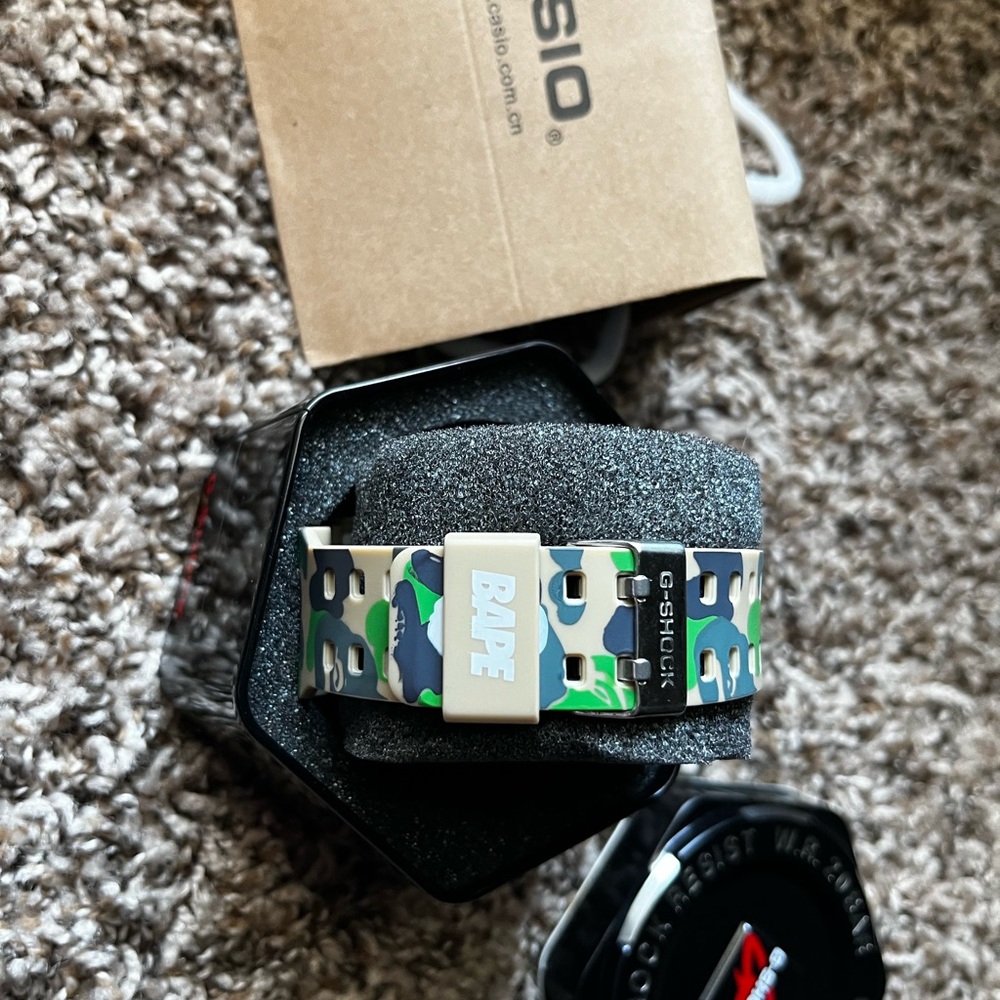 Bathing Ape G Shock - Picture 3 of 6
